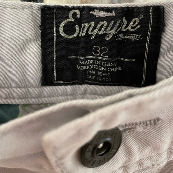 Empyre Shorts - Picture 3 of 3
